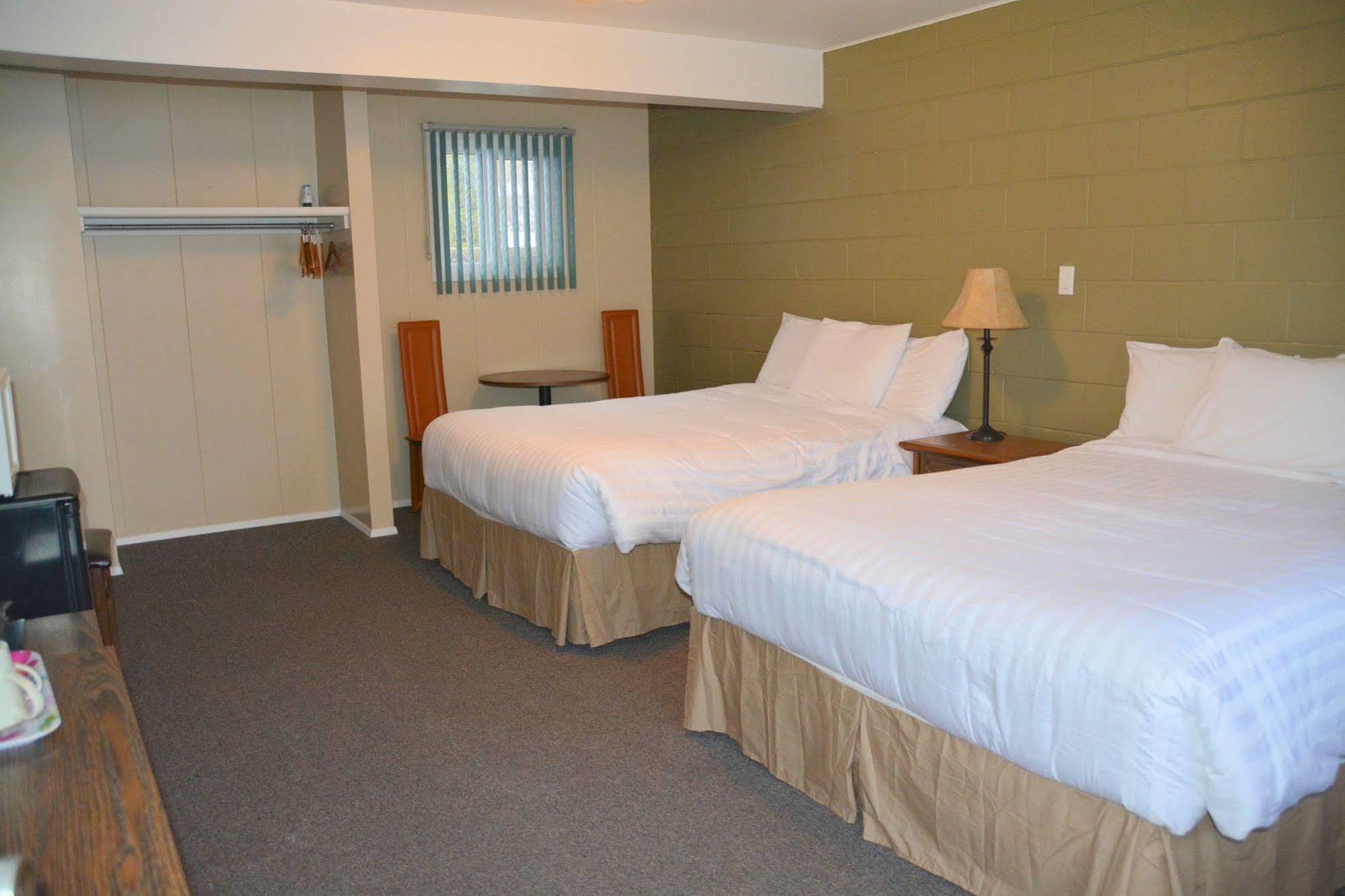Ray Lyn Motel Trail Extérieur photo