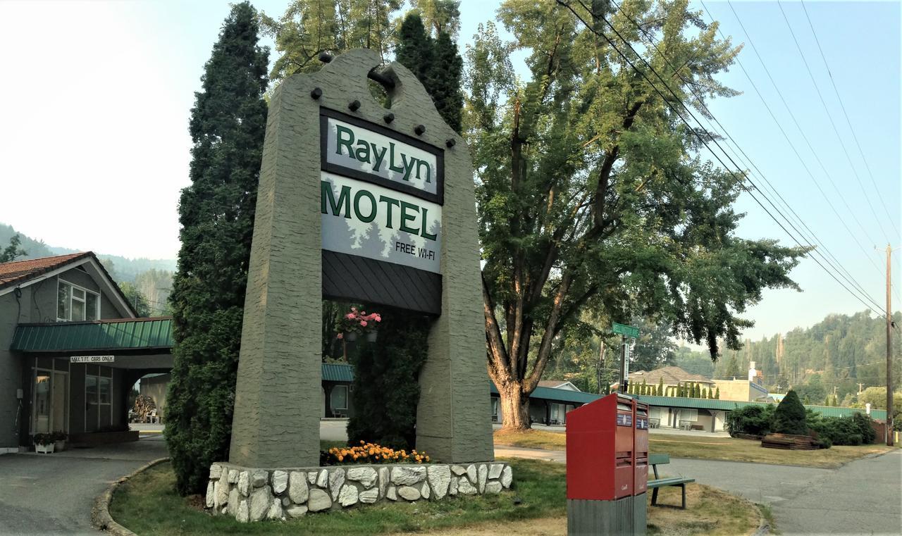 Ray Lyn Motel Trail Extérieur photo