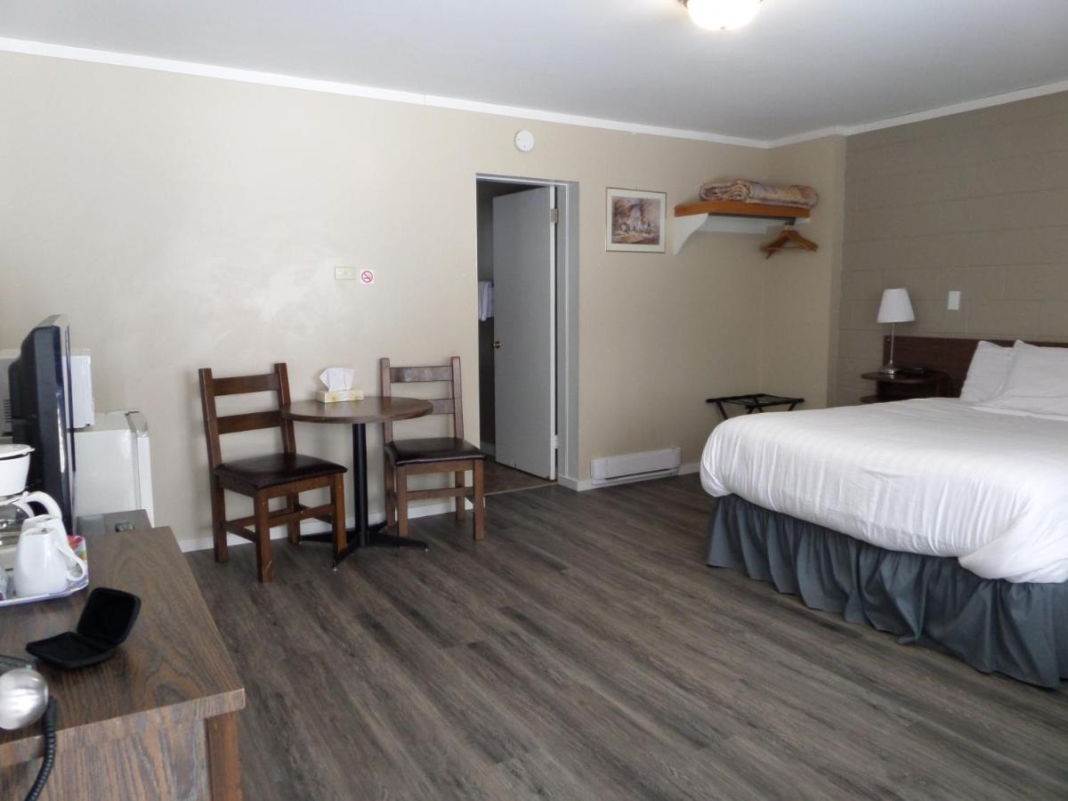 Ray Lyn Motel Trail Extérieur photo