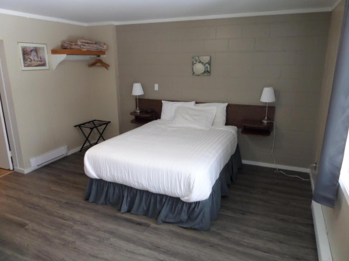 Ray Lyn Motel Trail Extérieur photo